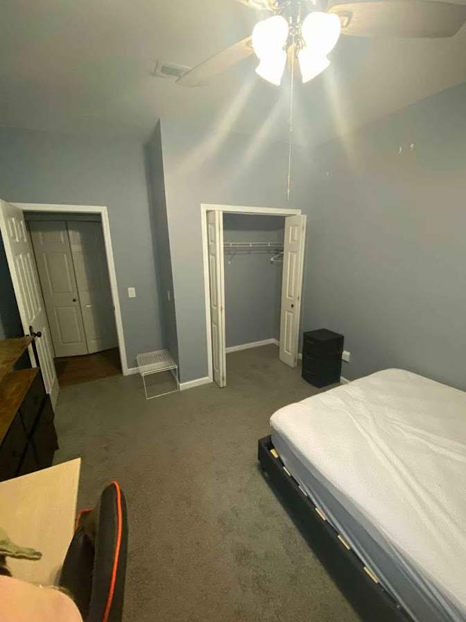 Hala's room