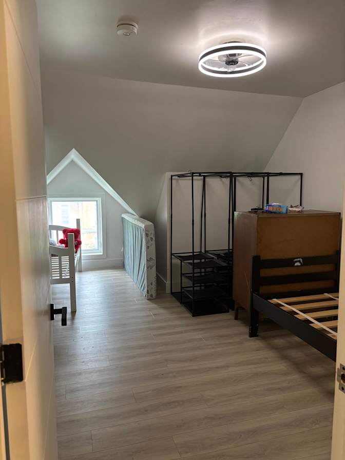 O's room