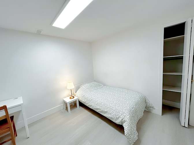 Shirin's room