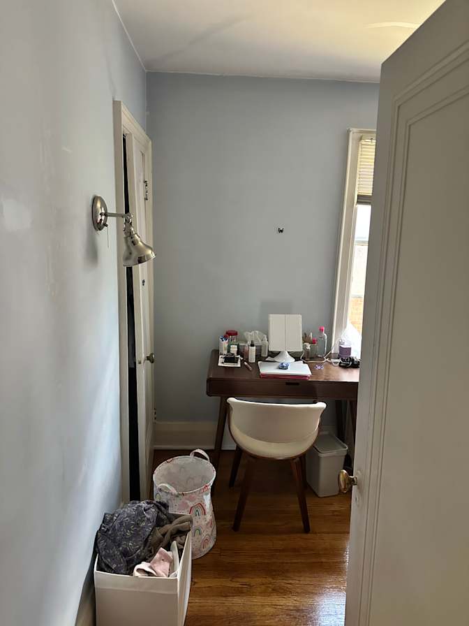 Samuel Awolesi's room