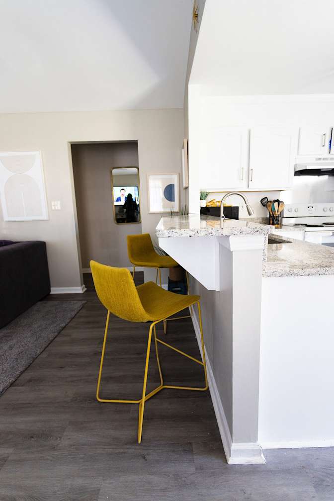 Alcove Rooms's room