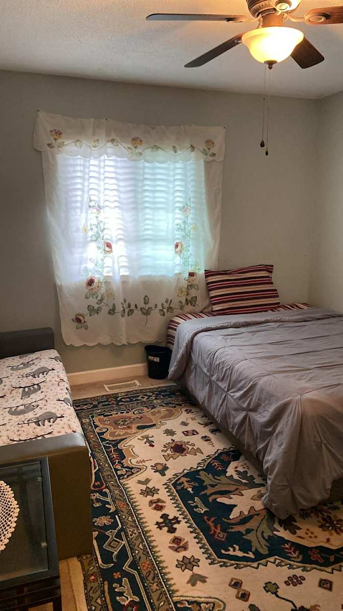 Sasa's room