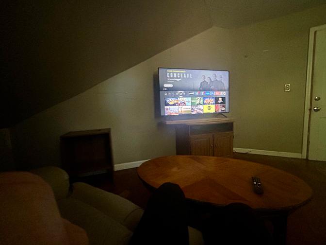Thomas's room
