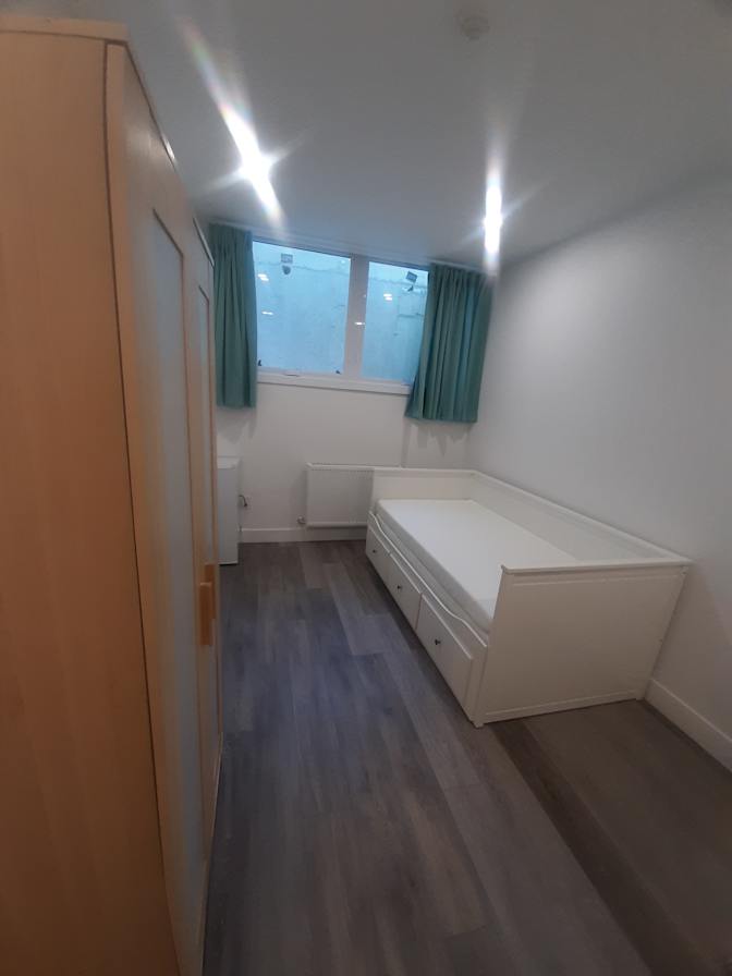 Oliver's room