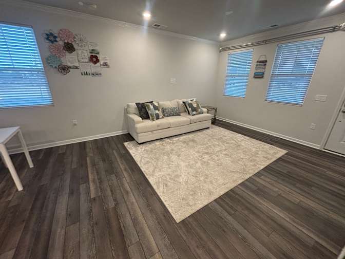 Alcove Rooms's room