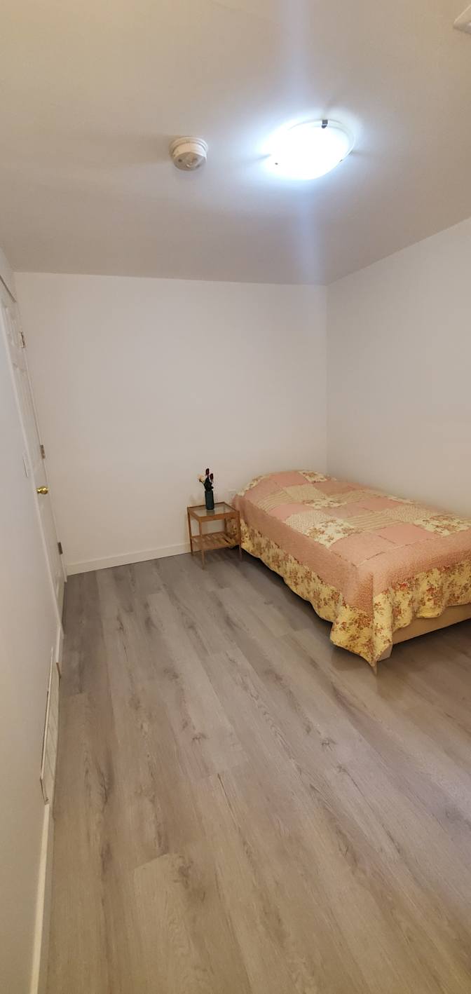 Azal's room