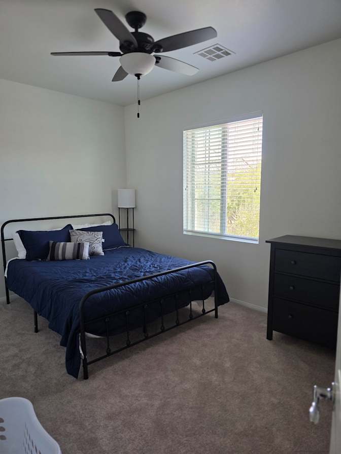 Fernando's room