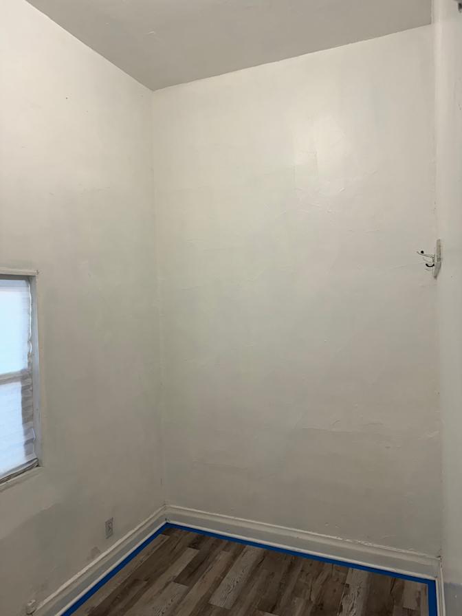 Enrique's room