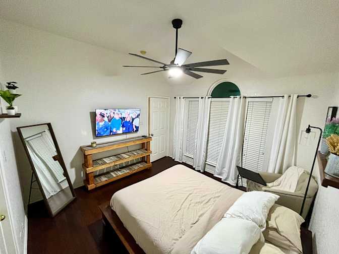 House of Stokes's room