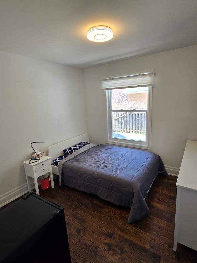 Amin Farahbakhsh's room