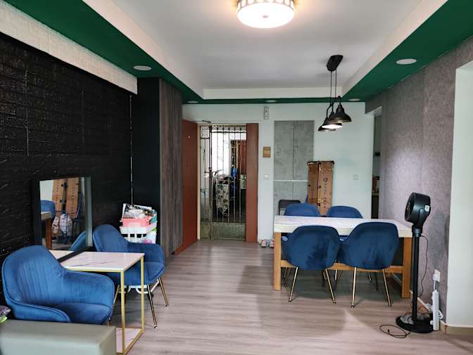 Tan's room