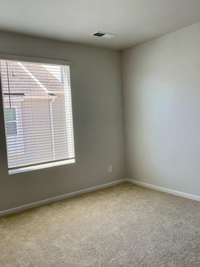 Alcove Rooms's room