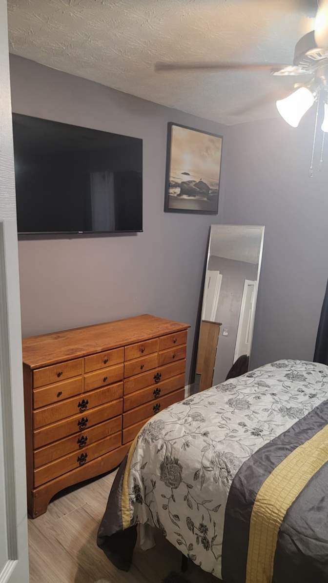 Eslyn's room