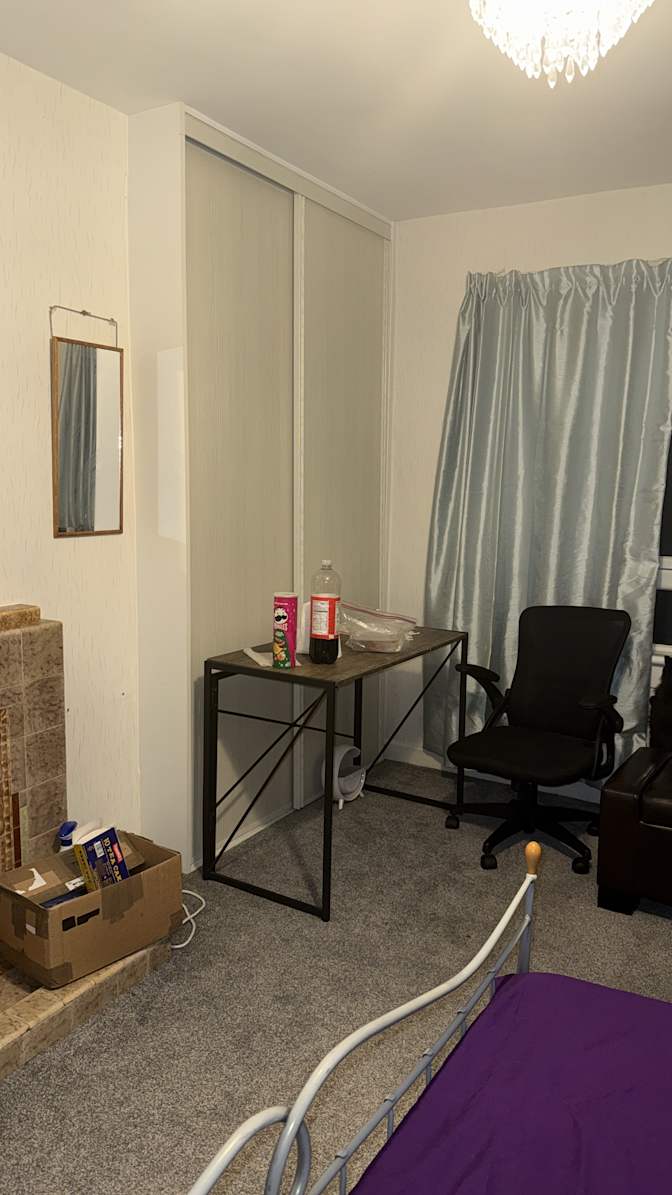 Sarah-Jane's room