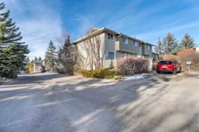 Danica Samara's room