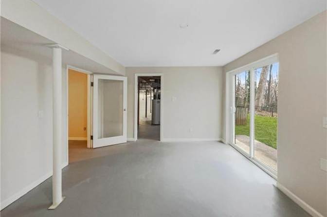Alcove Rooms's room