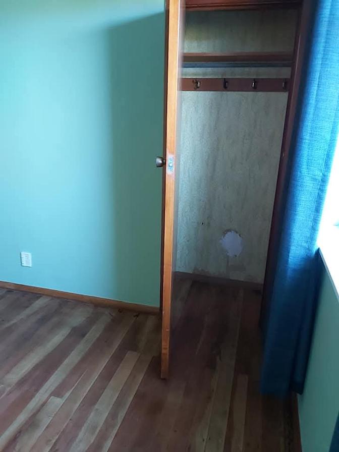 Jessica R Clark's room
