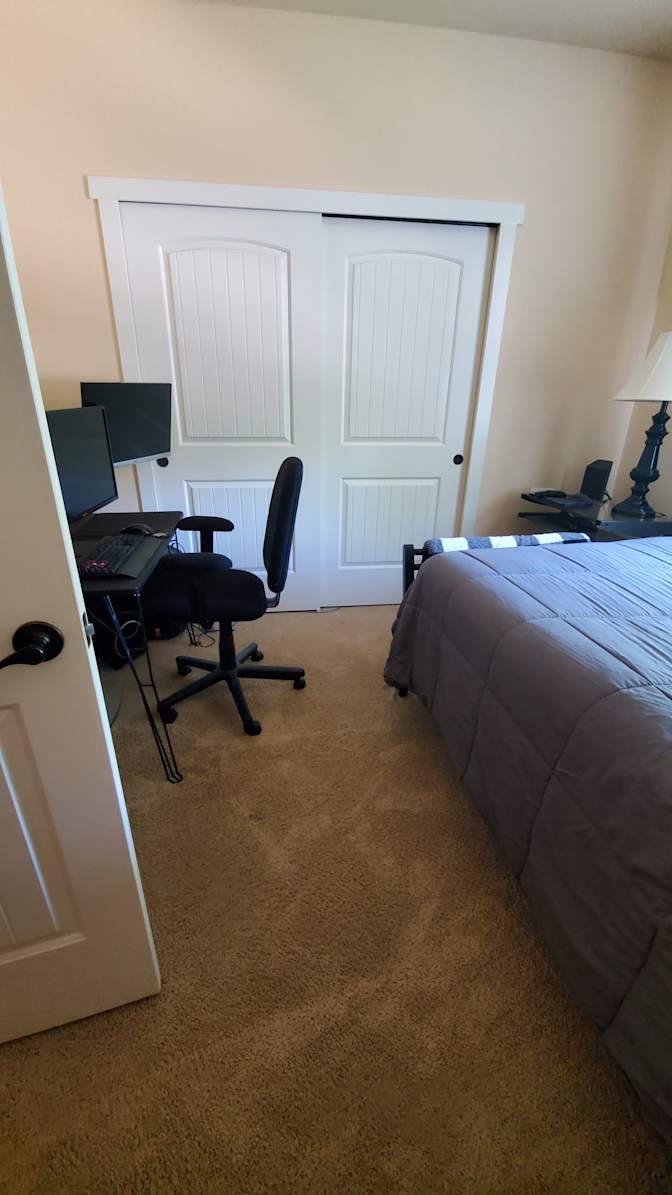 Taryn's room