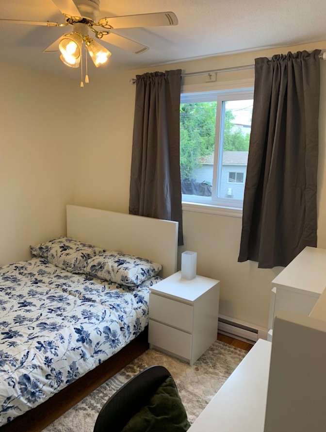 Stephanie Schmidt's room