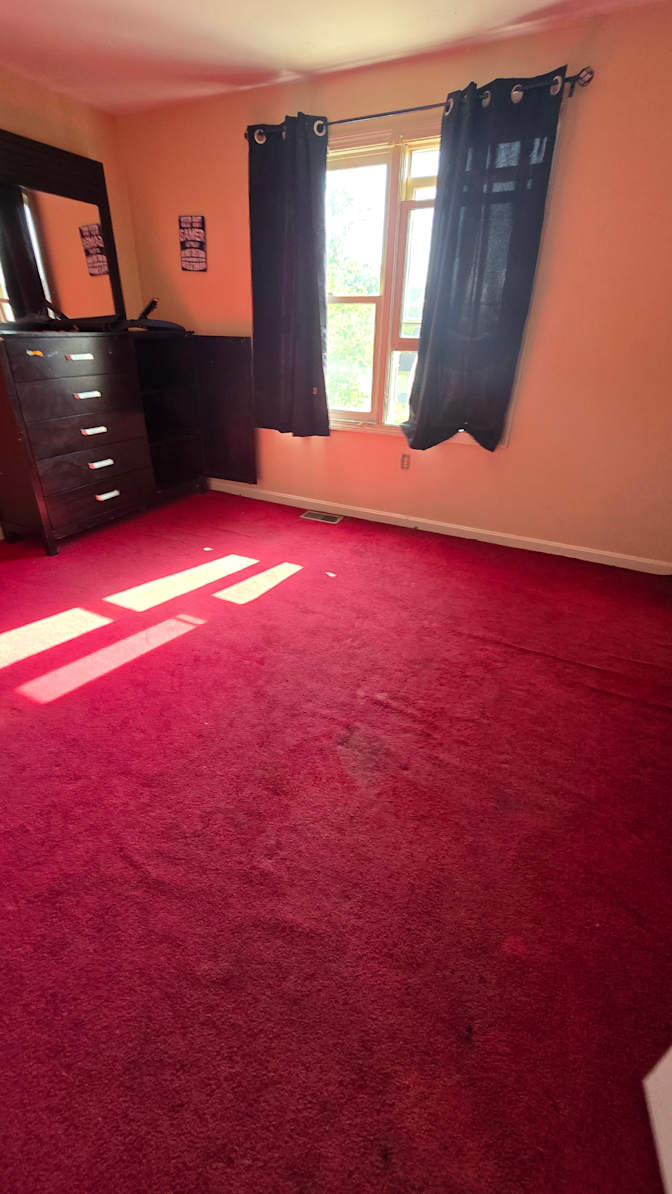 Juan's room