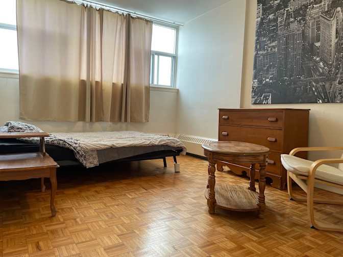 Ron's room