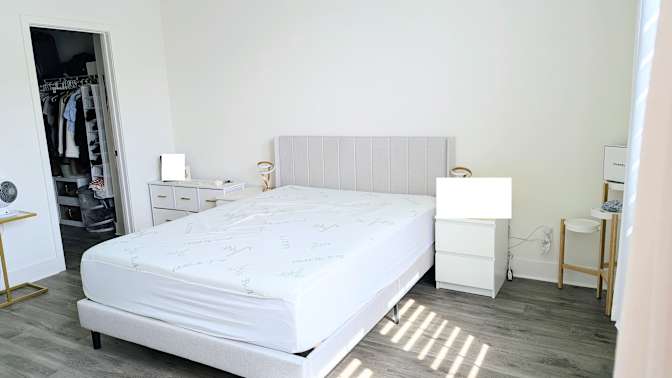 Elle's room
