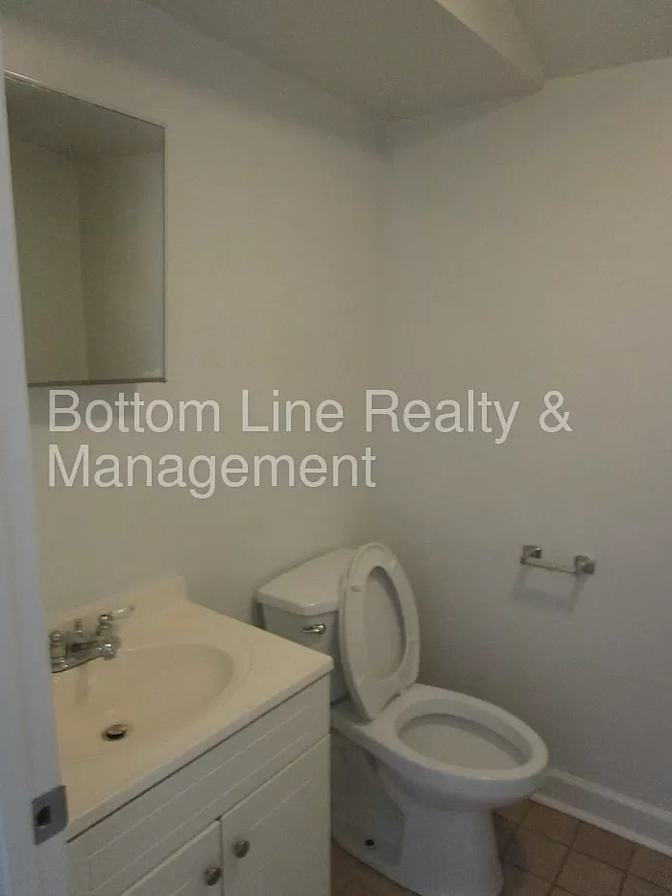 Alcove Rooms's room