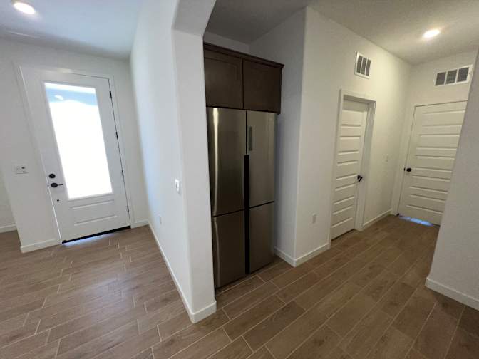 Phong Ho, CA Real Estate Broker's room