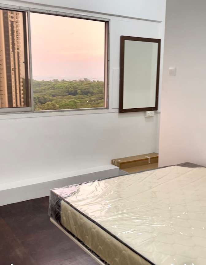 Jenn's room