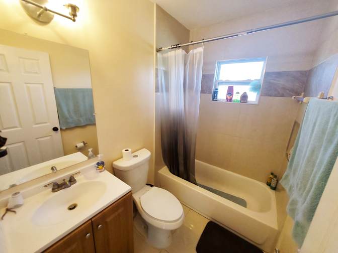 Jason Bryan, Realtor's room