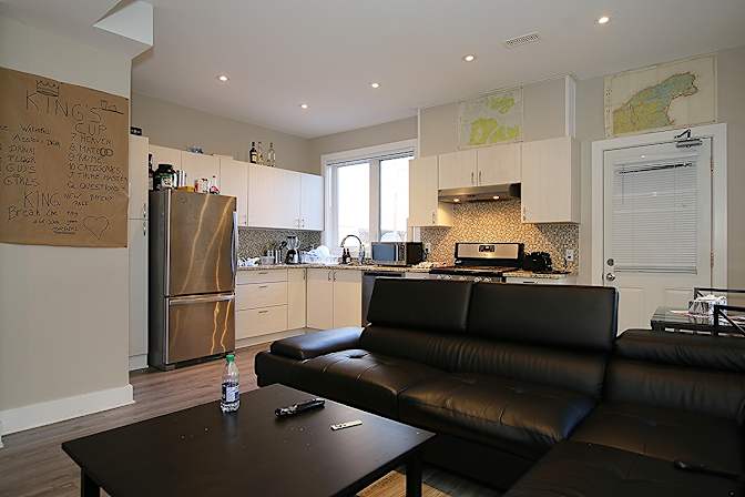 Erwin Nzia Batonga's room