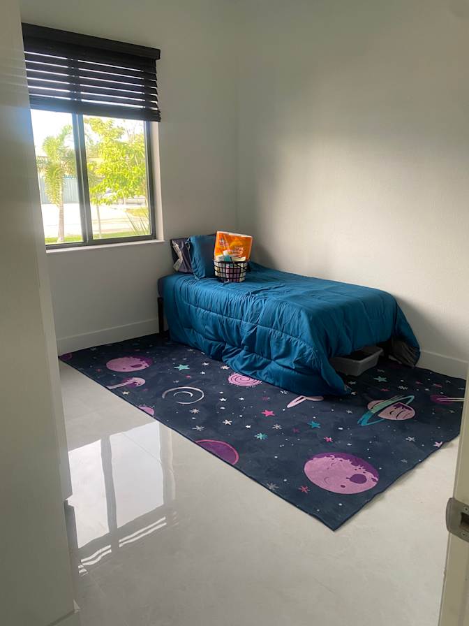 CONNIE MCGIRT's room