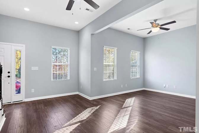 Alcove Rooms's room