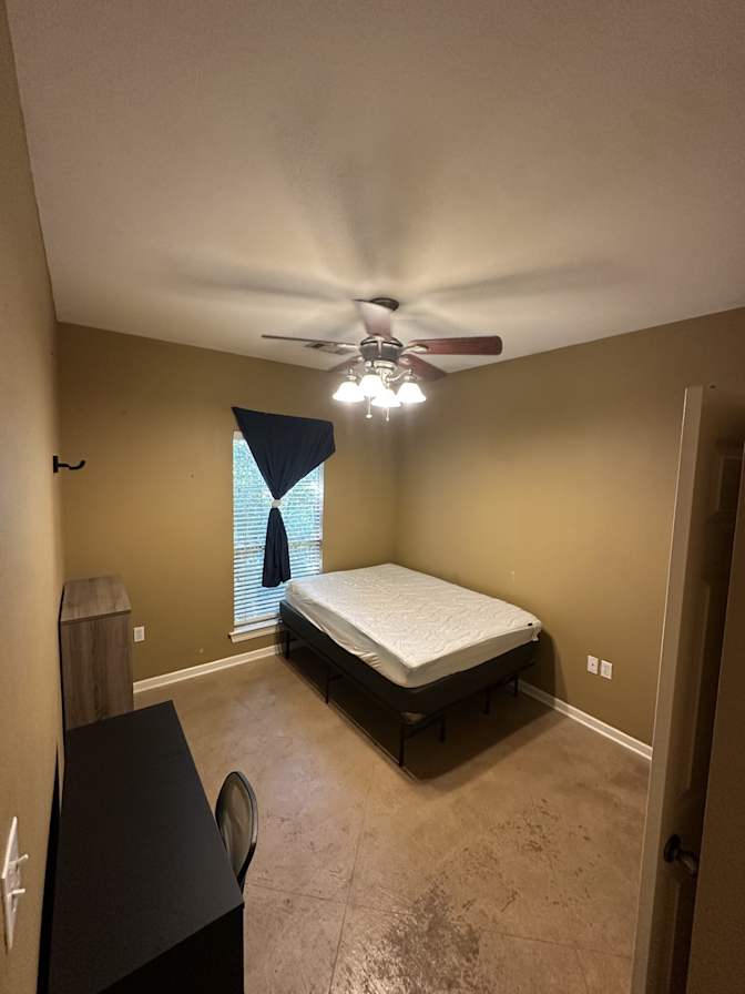 Tucker Brown's room
