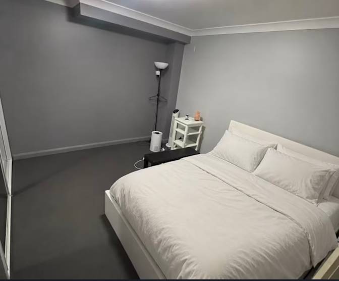 Caroline's room