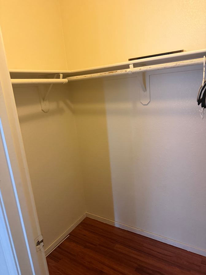 Gustavo's room