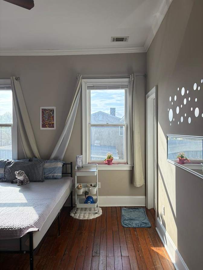 Tanvi Joshi's room