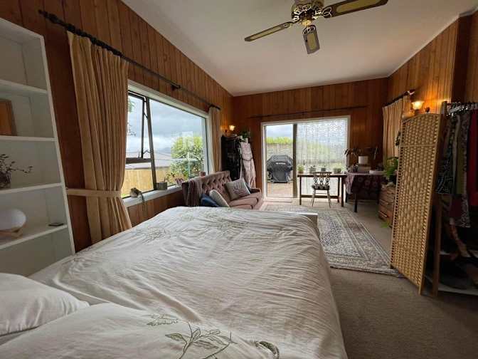 Darren's room