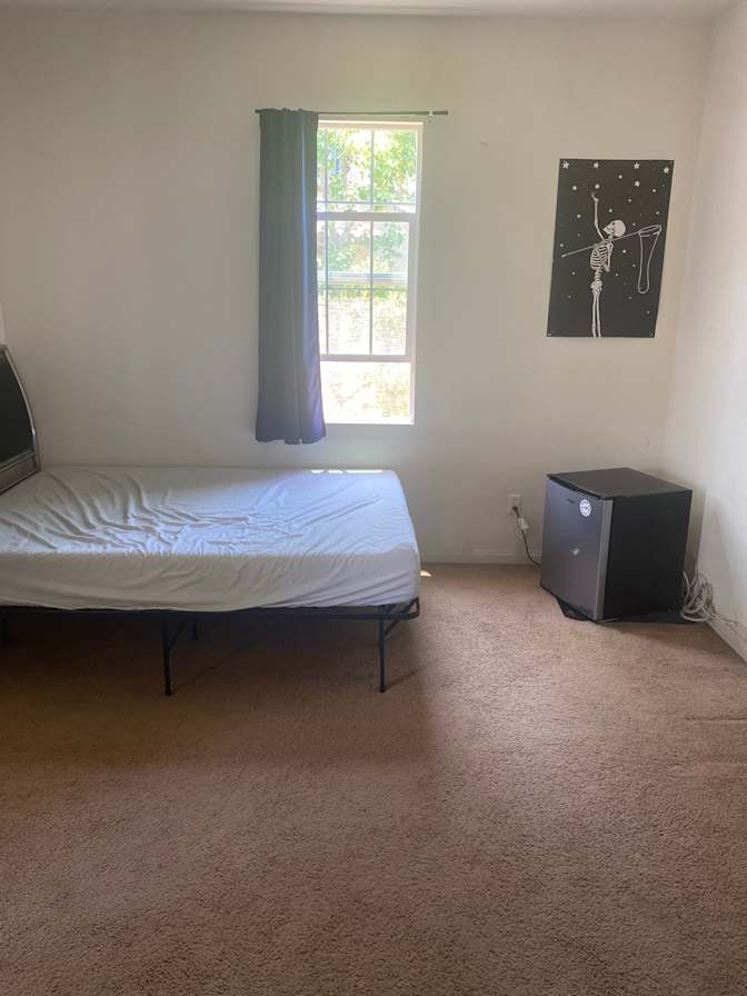 victor's room