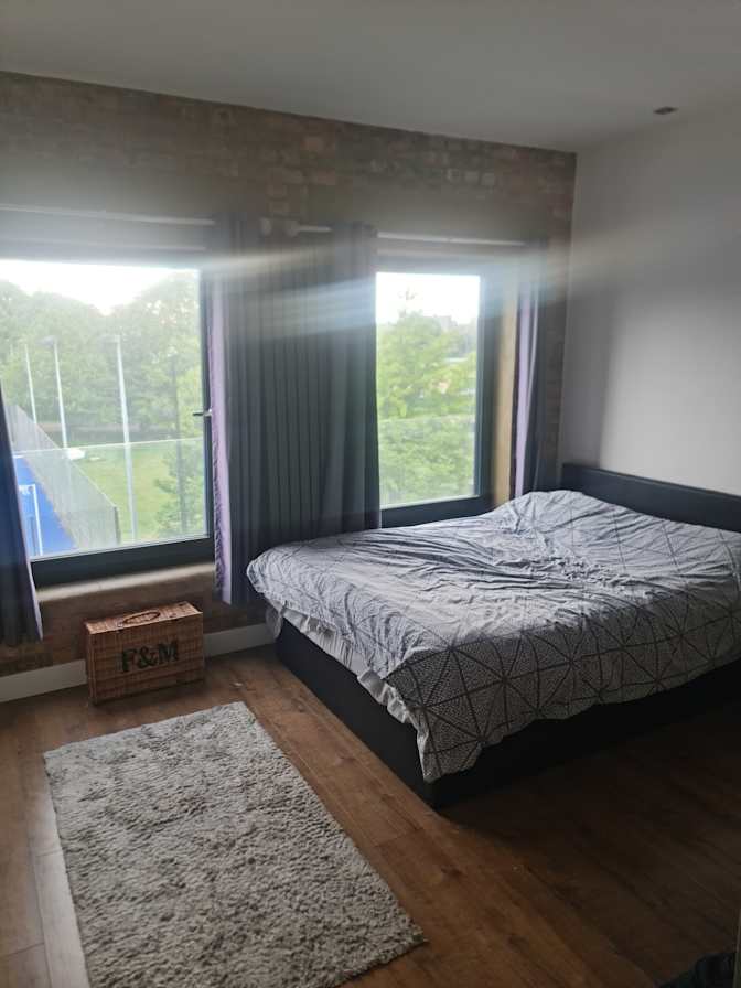 jose's room