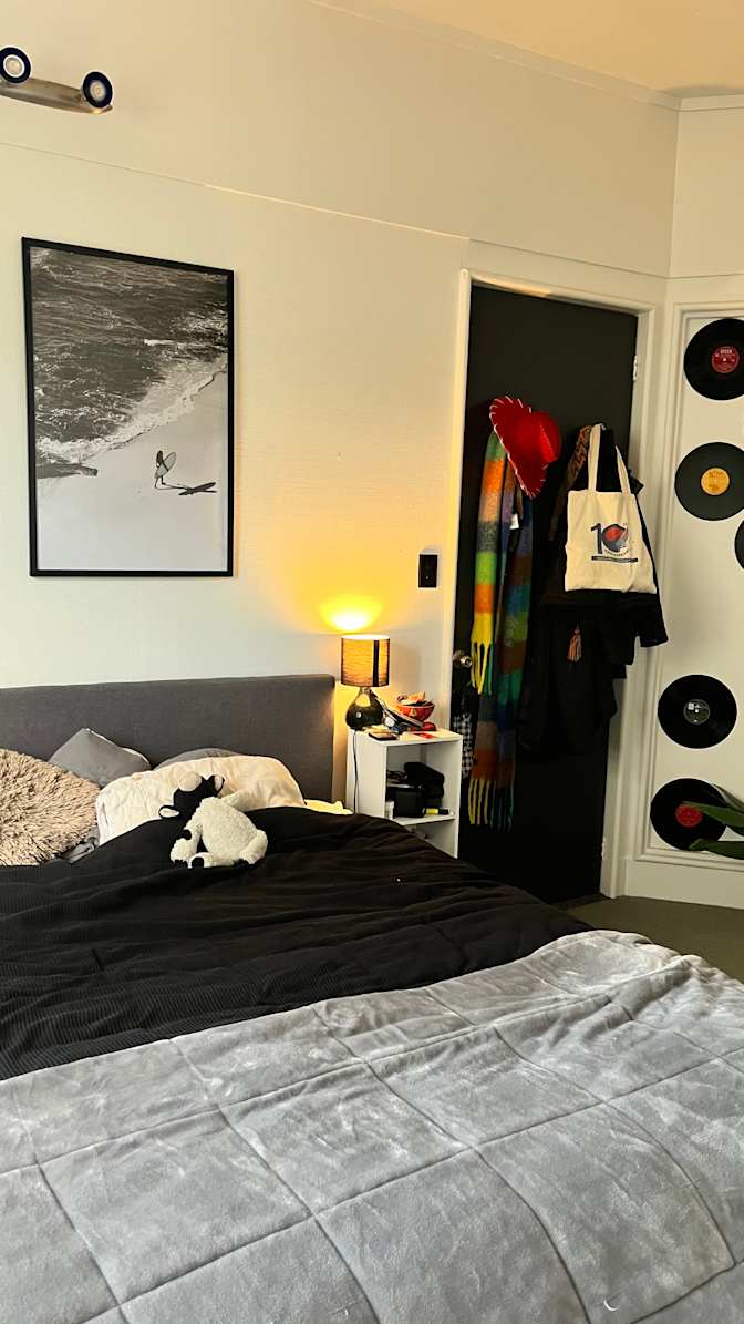 Jahazi Humano's room
