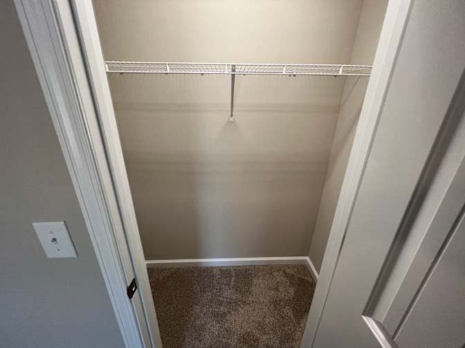 Alcove Rooms's room