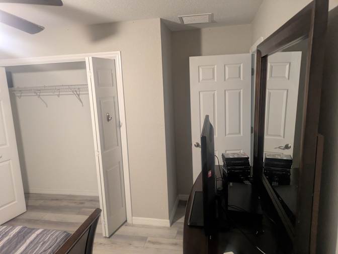 caridad torres's room