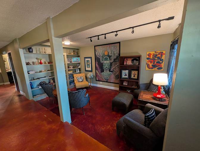 Dustin's room