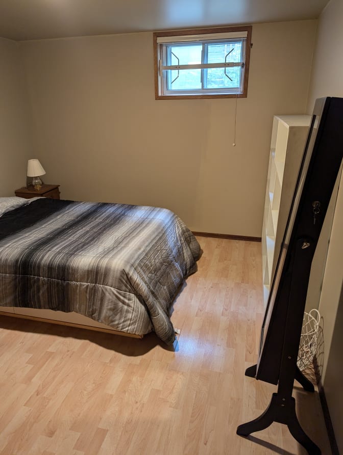 Hal's room