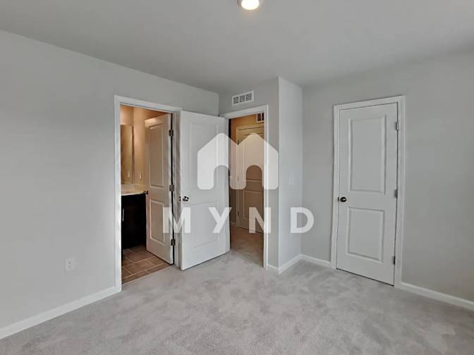 Alcove Rooms's room