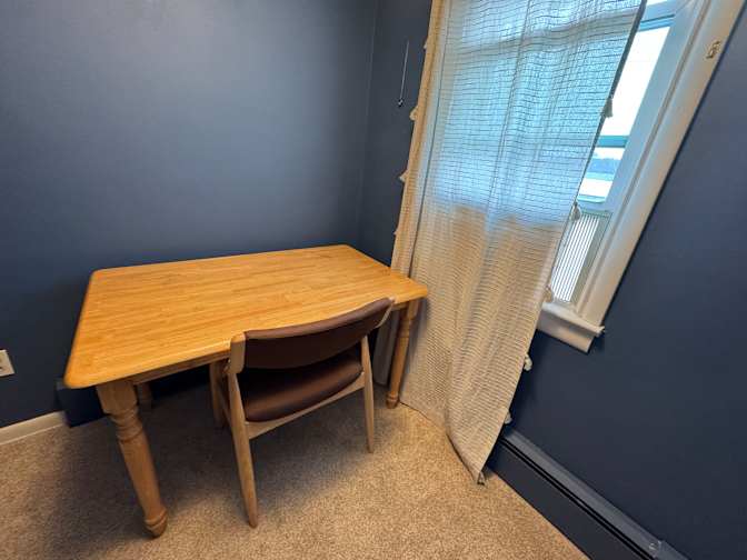 Elisa's room