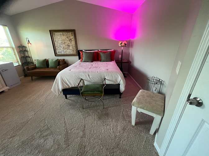 Room for Rent's room