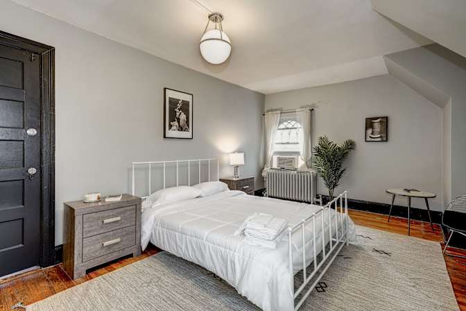 Sam June's room
