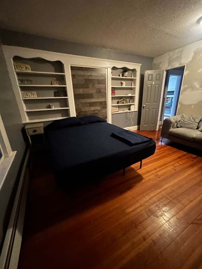 Blanco's room